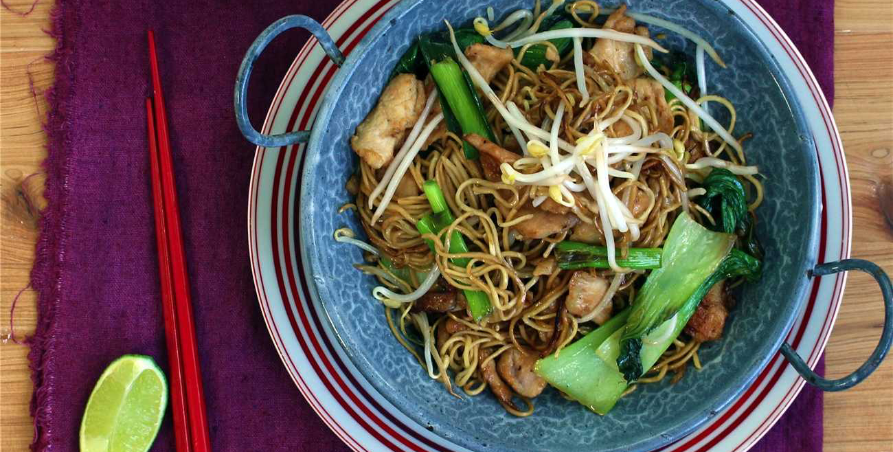 Chicken Chow Mein With Soft Noodles Recipe Woolworths Hot Sex Picture