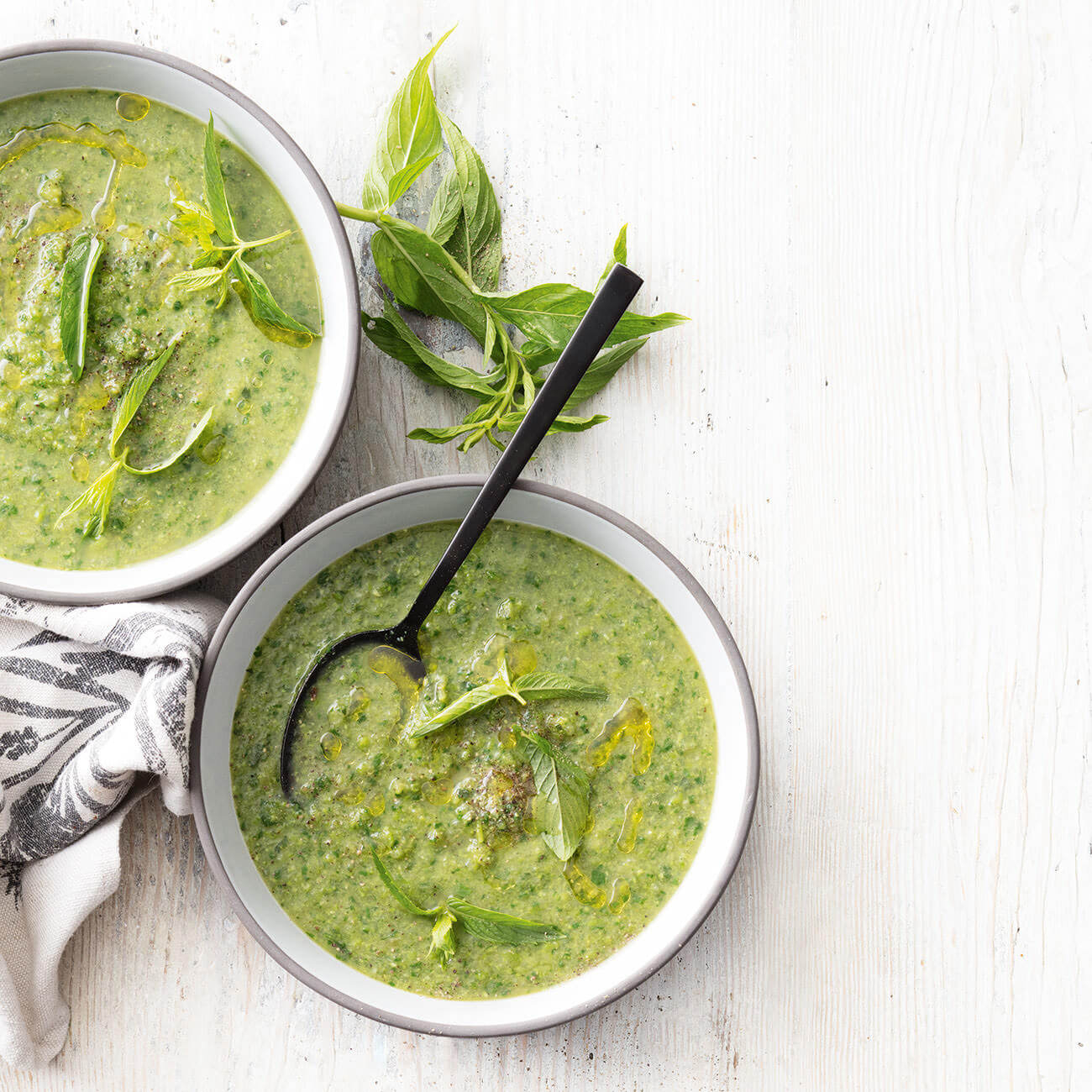 Super Green Fennel, Pea & Spinach Soup Recipe Woolworths