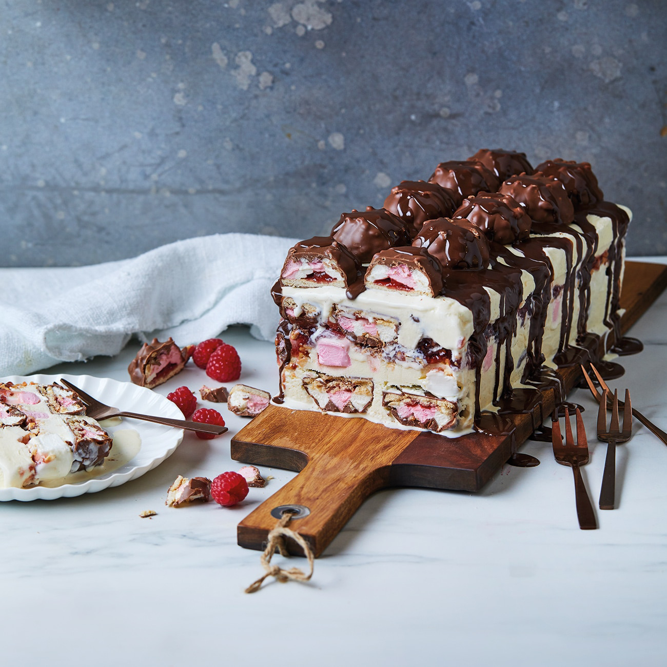 rocky road ice cream cake near me